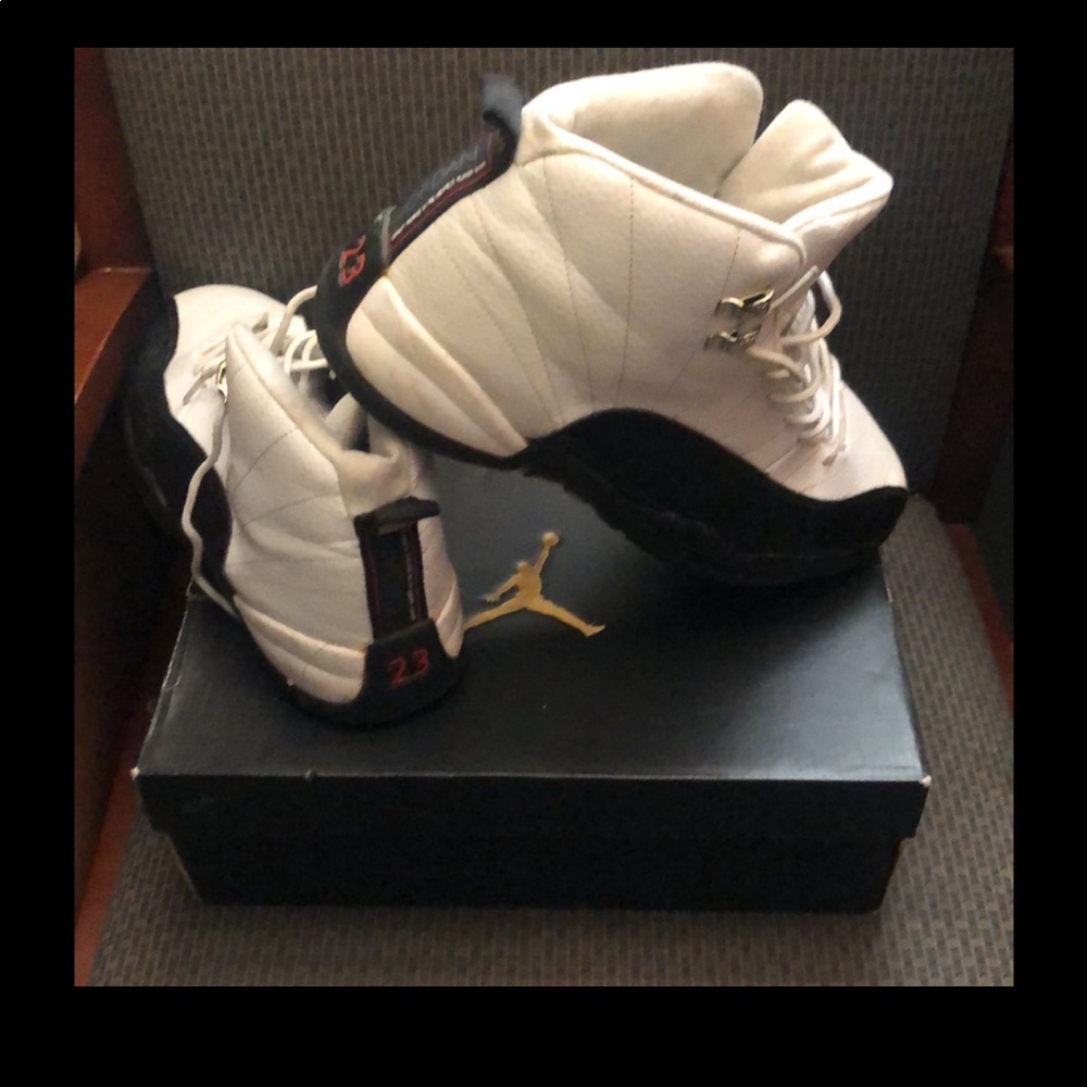 JORDAN TENNIS SHOE